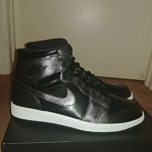 AIR JORDAN 1 RETRO HIGH